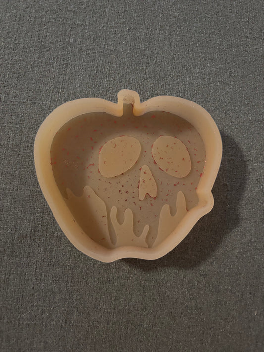 Poison apple