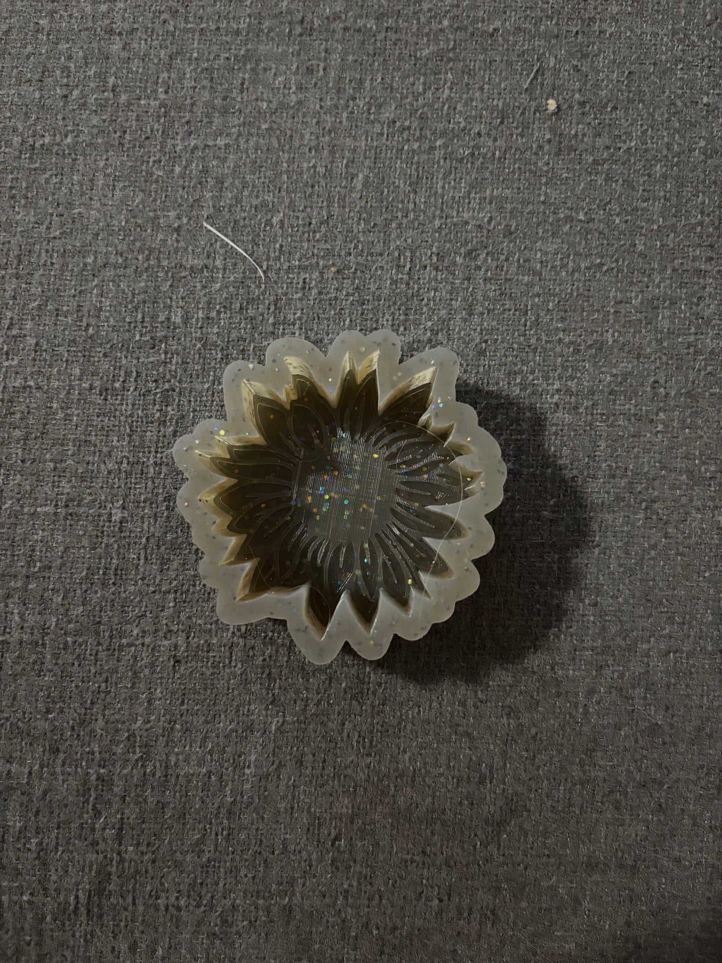 Sunflower vent clip