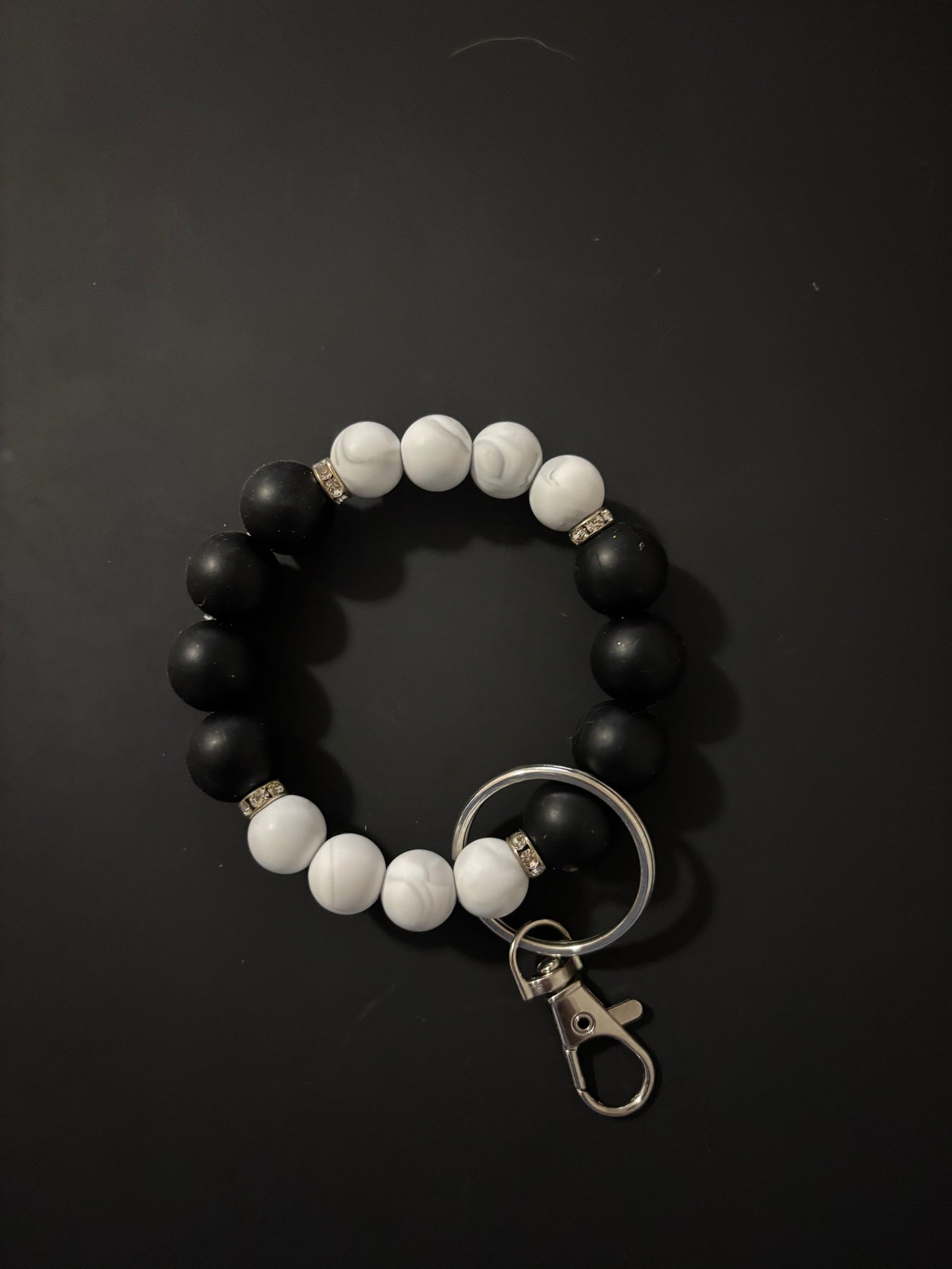 Black and white marble wristlet