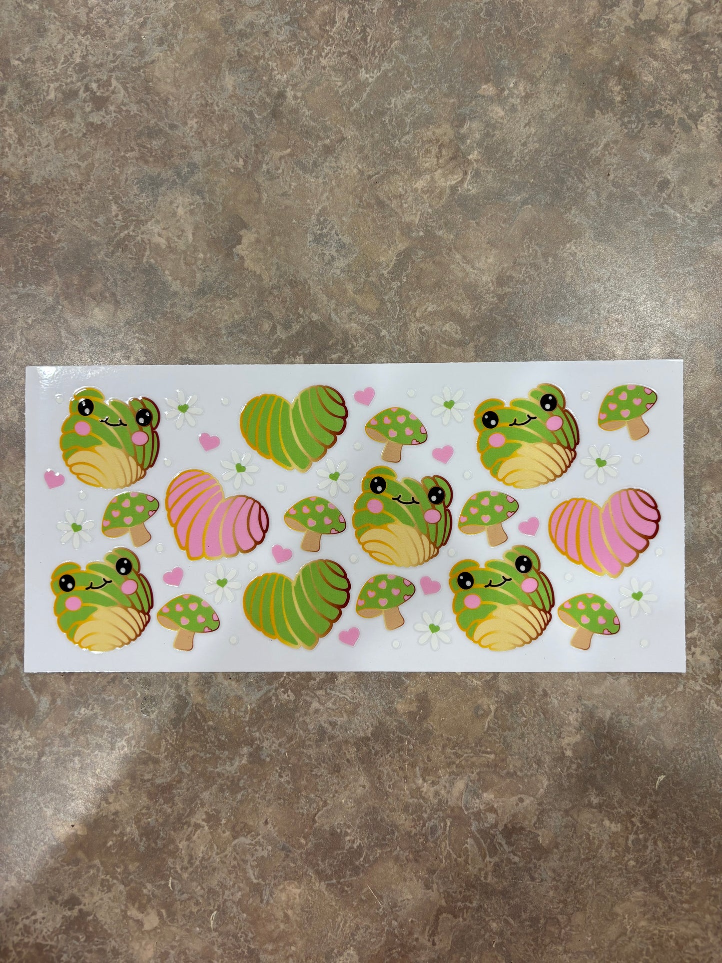 Frogs with Pink Hearts Cup Wrap